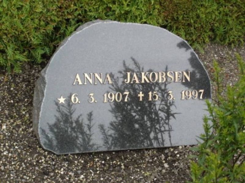 Anna Jakobsen.jpg